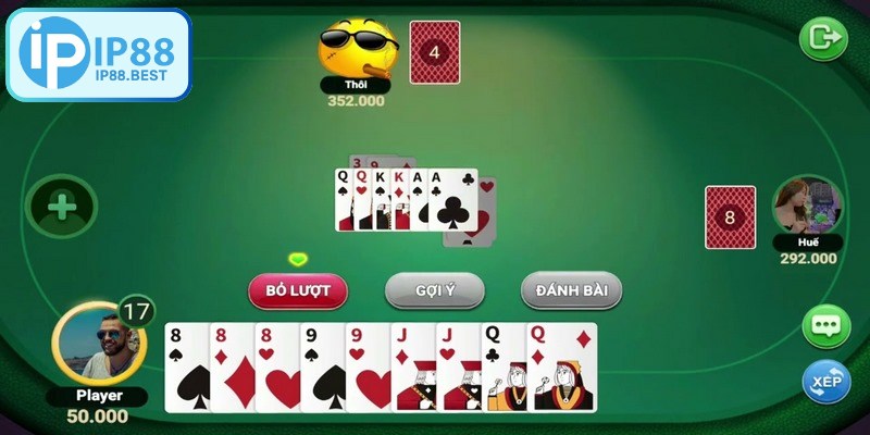 Trong cách chơi bài tiến lên, “heo” là lá bài mạnh nhưng cũng dễ bị chặt